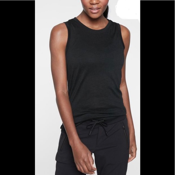 Athleta Tops - NWT Athleta Breezy tank